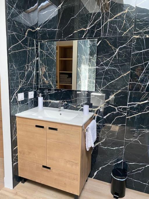 Vila Casa Familiar Cerca De Cabarceno Penagos Exteriér fotografie